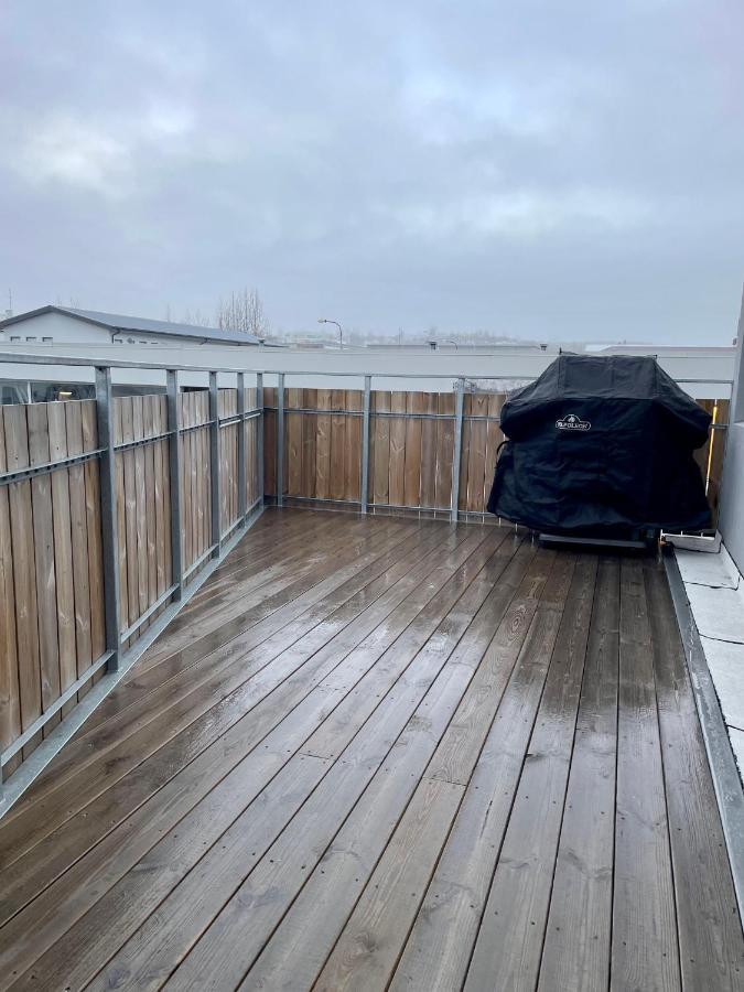 Lovely Apartment With Hot Tub Access Akureyri Exterior photo