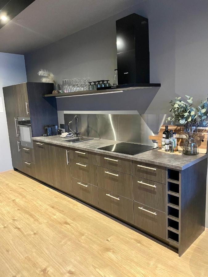 Lovely Apartment With Hot Tub Access Akureyri Exterior photo